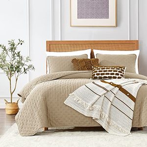 lot 12961 image: Beige Queen Size Quilt Bedding Sets with Pillow Shams, Lightweight Soft Bedspread Coverlet, Quilted Blanket Thin Comforter Bed Cover, All Season Summer Spring, 3 Pieces, 90x90 inches, Tan Cream