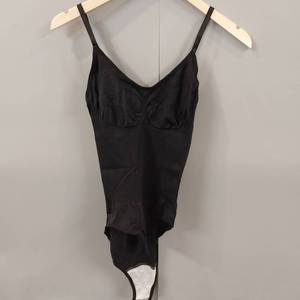 lot 13344 image: XL Black body shaper