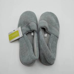 lot 13345 image: Grey slippers, size 9