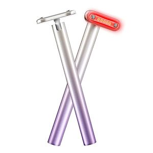 lot 13415 image: FACEred light stick