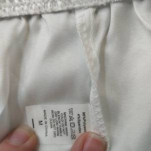 lot 13424 image: WDIRARA Women Silk Satin Pajamas shorts Lingerie Floral Lace Sleepshorts Snow White M