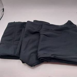 lot 13462 image: RONLIMO 3 Pack Womens Capri Yoga Pants with Pockets Buttery Soft Athletic Leggings High Waisted Legging for Workout