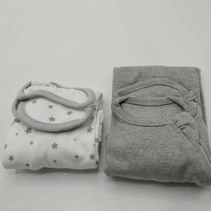 lot 13560 image: babies swaddle 2 pack size small