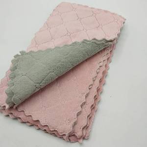 lot 13566 image: 10 Microfiber Towels pink and Grey