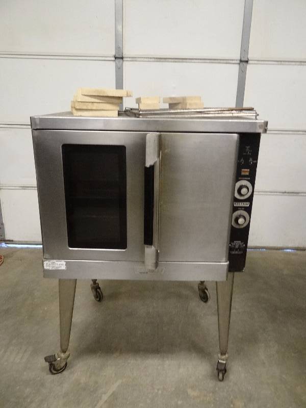 lot 1009 image: Hobart Full Size Electric Convection Oven On Legs With Casters
