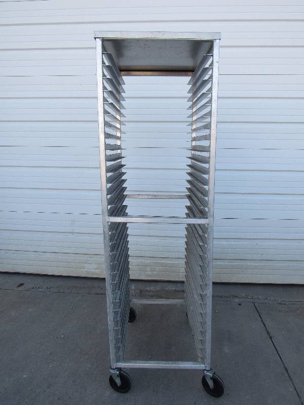 lot 1030 image: Full Size Aluminum Sheet Pan Rack