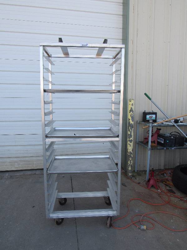 lot 1035 image: Full Size Aluminum Sheet Pan Rack