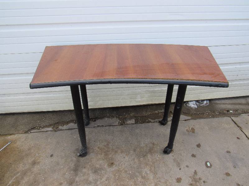 lot 1082 image: 48x24 Laminate Wood Top Curved Table