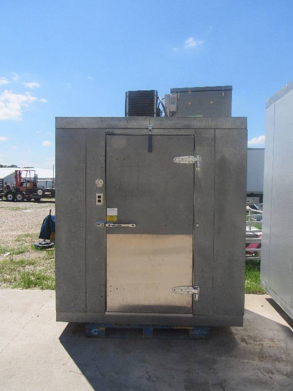 lot 1119 image: Norlake 72x42 Walk-In Cooler