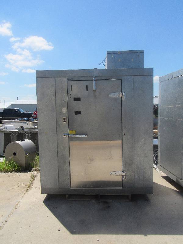 lot 1121 image: Norlake 72x42 Walk-In Cooler