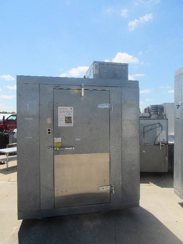 lot 1123 image: Norlake 72x42 Walk-In Cooler