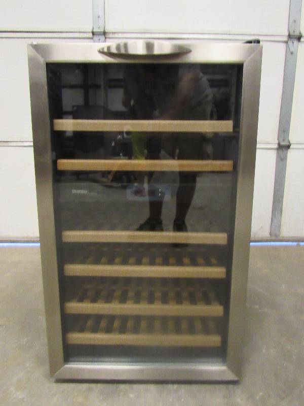 lot 1004 image: Danby Glass Door Wine Cooler