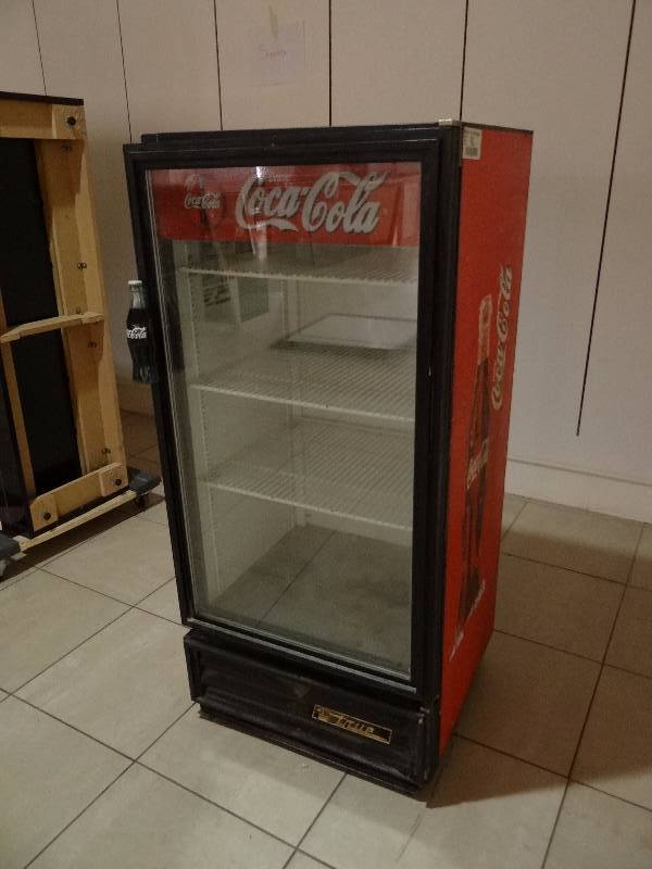 lot 1162 image: True Single Door Reach In Front Display Cooler