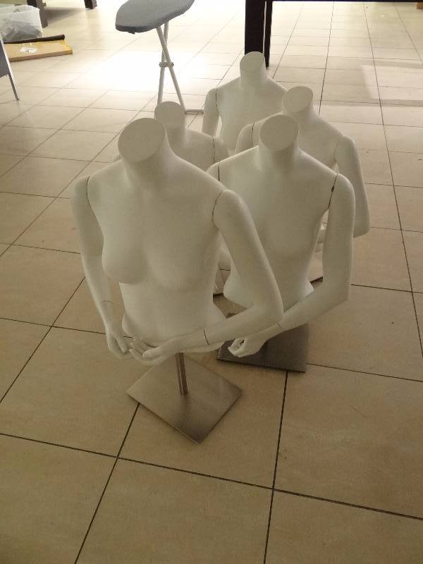 lot 1167 image: Lot OF 5 Female Torso Mannequins On Stands
