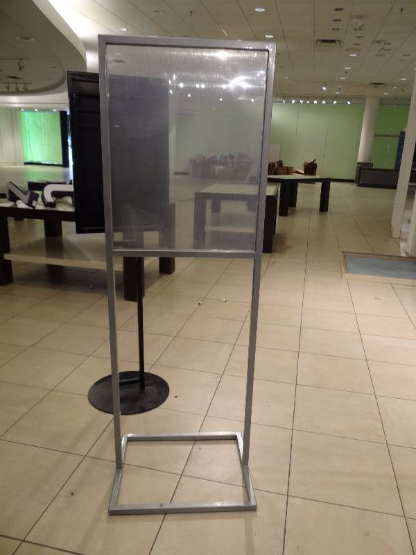 lot 1199 image: Pair Of Upright Metal Framed Displays