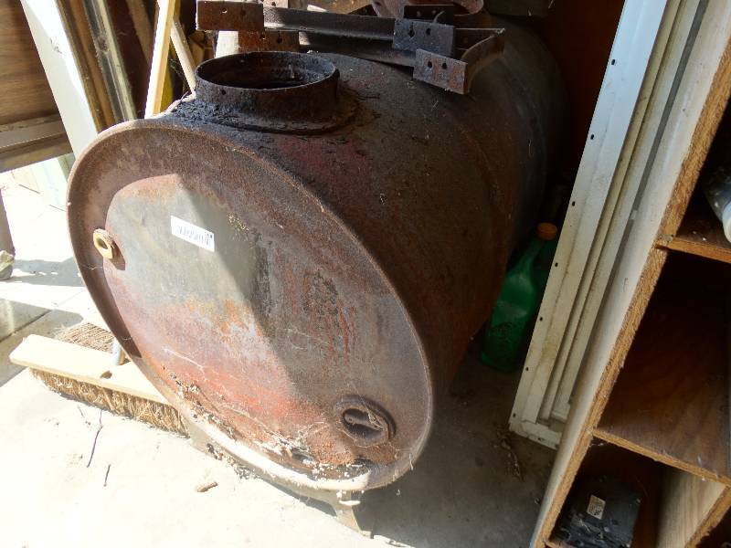 lot 264 image: Barrel stoveheater