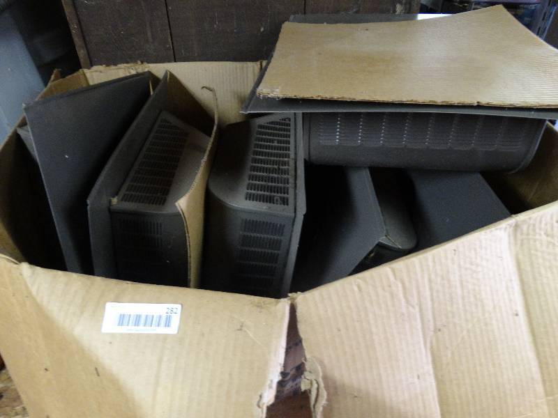 lot 282 image: Exhaust roof louvers