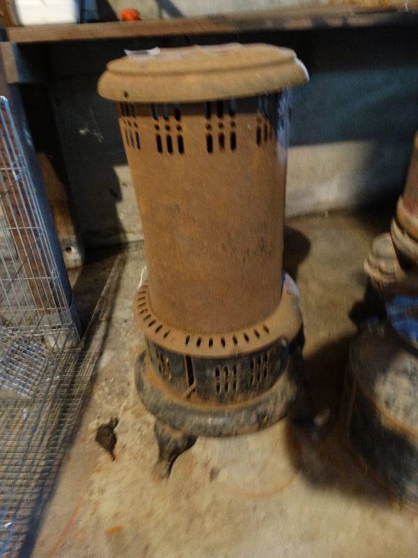 lot 212 image: Antique metal furnace