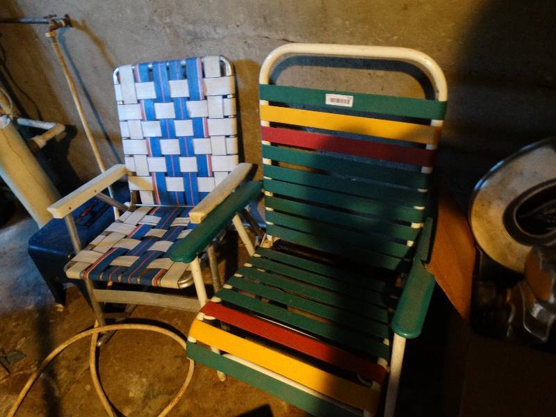 lot 231 image: 2 patio chairs