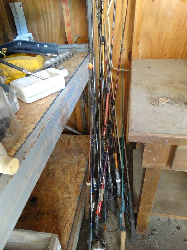 lot 334 image: Lot of fishing poles