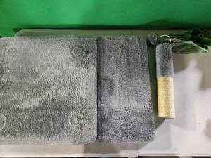 lot 15762 image: Cat Scratching Post Grey Furry