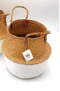 lot 15817 image: Potey Pots Seagrass Plant Basket 1 Pack Wicker Belly Foldable with Handle Garden