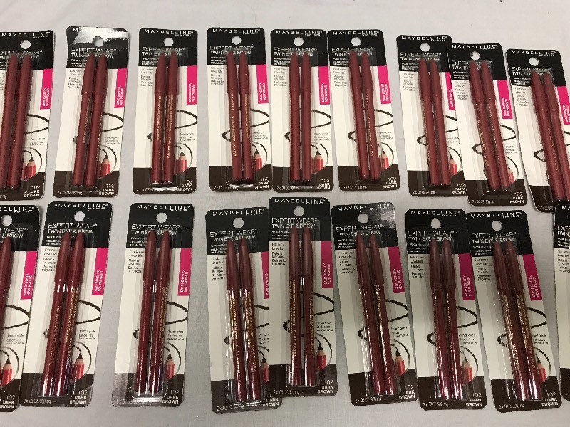 lot 6643 image: 36 Expert Wear Maybelline Eye Liners