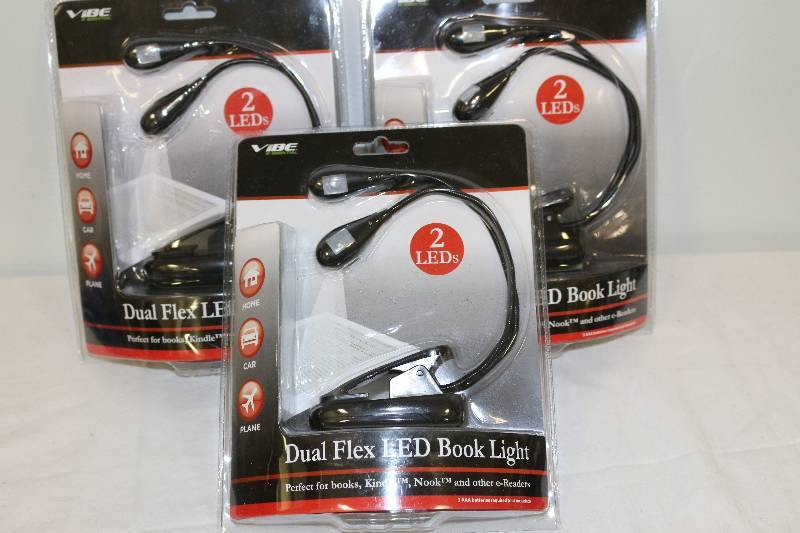 lot 6655 image: 3 LED Book Lights NEW IN PACKAGE