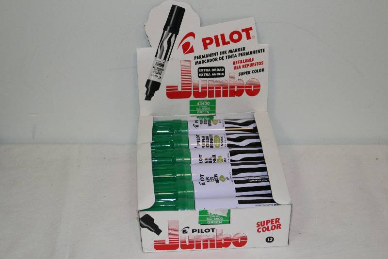 lot 6685 image: Pilot Jumbo Green Markers 12 ct