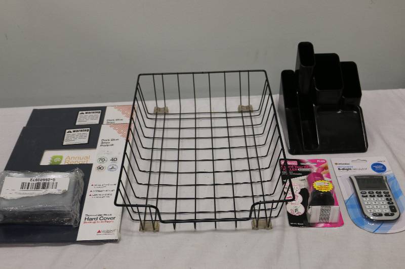 lot 6721 image: Office Lot - Organizers Badge Holders Calculators