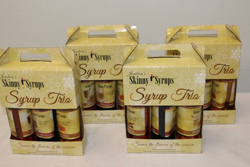 lot 6724 image: 12 bottles Skinny Syrup Trios