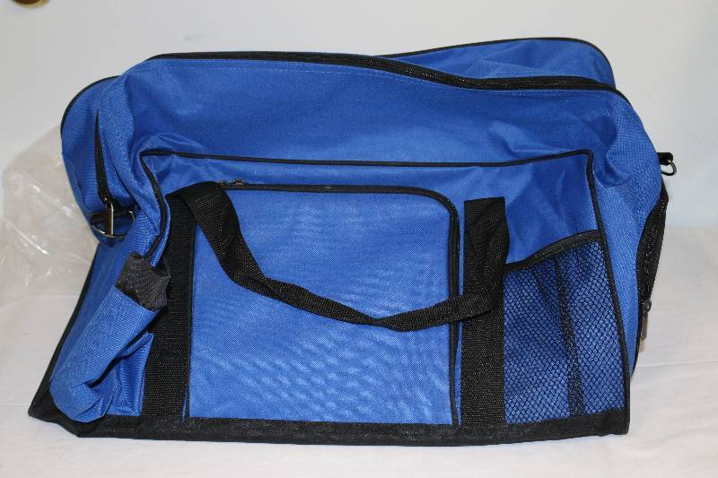 lot 6737 image: Blue Travel Bag - NEW