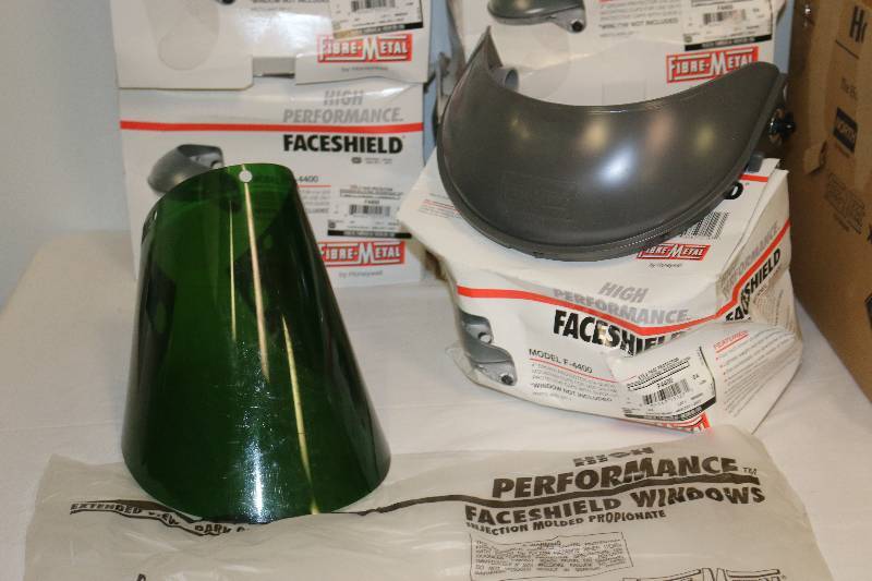 lot 6776 image: 5 Eye & Face Shileds for Welding by Honeywell