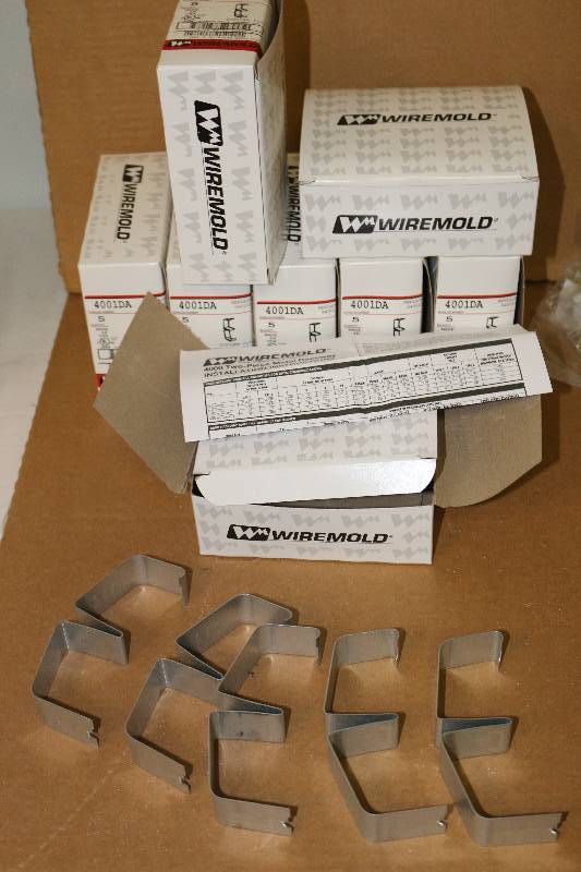 lot 6784 image: 40 Metal Raceway Installation Wire Mold