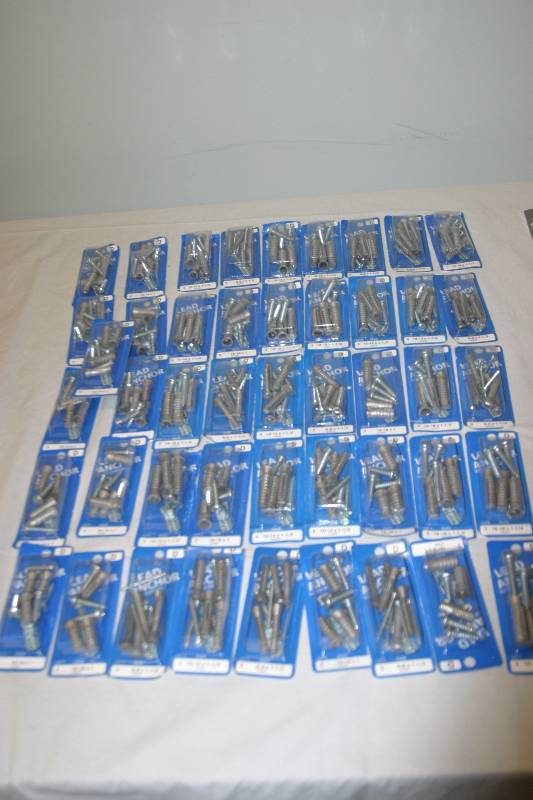 lot 7358 image: 138 NEW Lead Wall Anchors Assorted Sizes