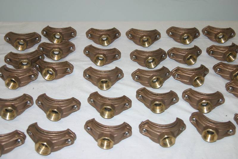 lot 7441 image: 30 - 2 34 Hose Clamp