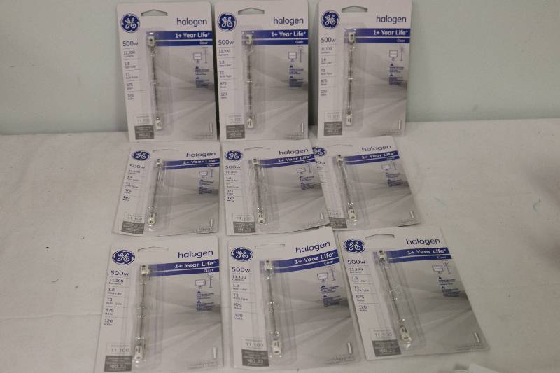 lot 6807 image: GE HAlogen 500 W T3 Bulbs