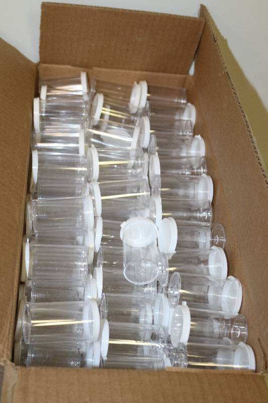 lot 6821 image: Around 100 Small Vials WLid