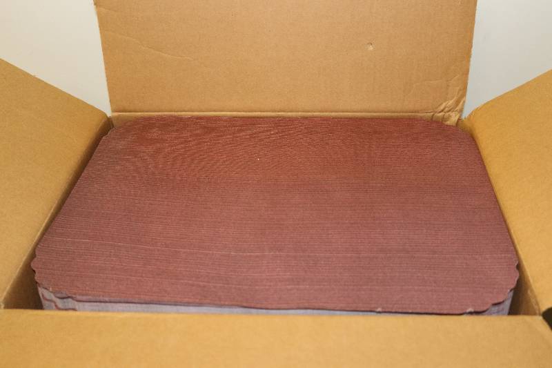 lot 6871 image: 1000 Aladdin Traymats - Paper