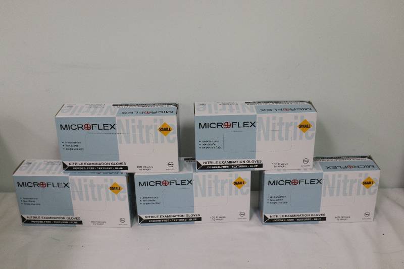 lot 6886 image: 500 Microflex Nitrile Small Non-Latex Gloves - Blue
