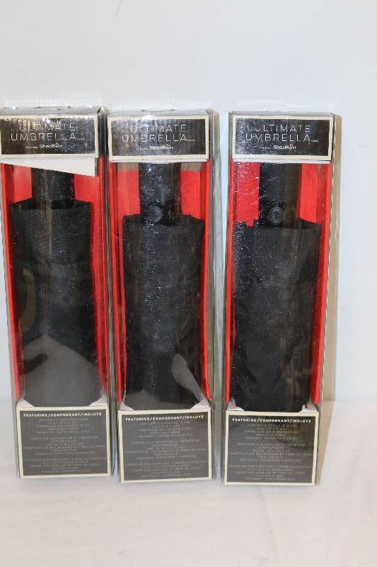 lot 6888 image: 3 Brand New Umbrellas