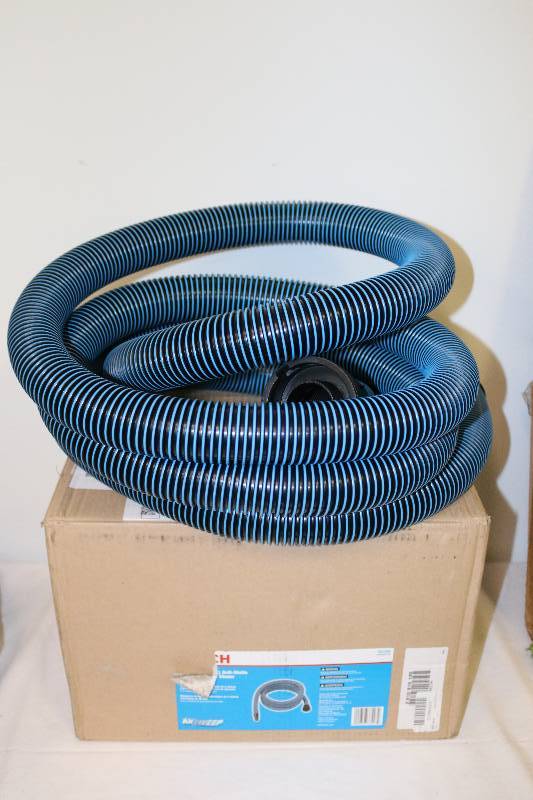 lot 6902 image: Bosch 5-meter Anti-Static Locking Hose 35mm