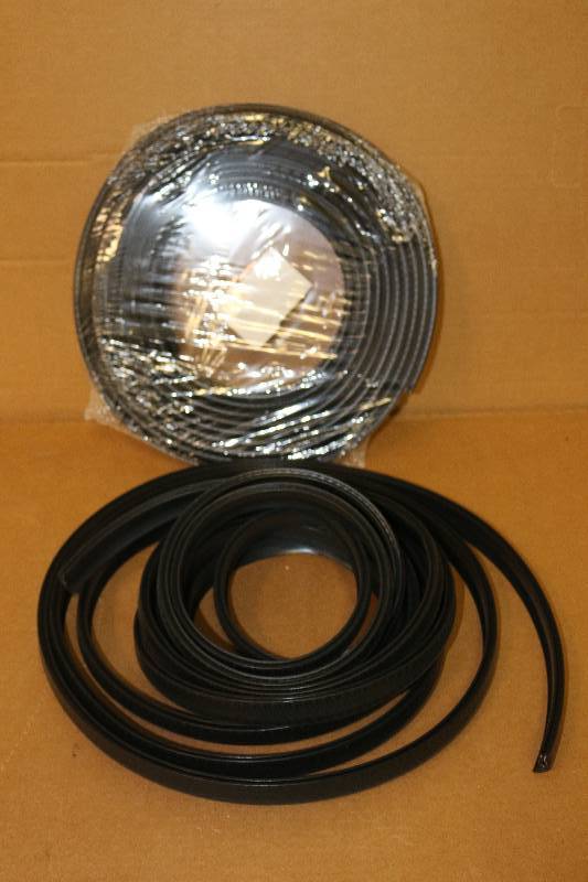 lot 6911 image: 2 Tri-LOK Dual RubberMetal Carrier Flap Seal