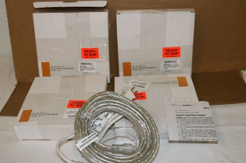 lot 6913 image: 4 Heavy Duty LED Rope Lights