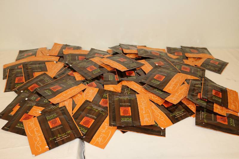 lot 6948 image: 31 - Wolfgang Puck Signature Coffee Filter Packs