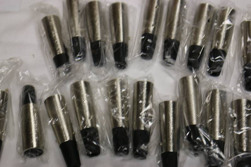 lot 6395 image: Box of 60 Multi Comp XLR Audio Connectors