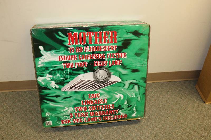 lot 6996 image: Mother Indoor Gardening Fluorescent Fixture