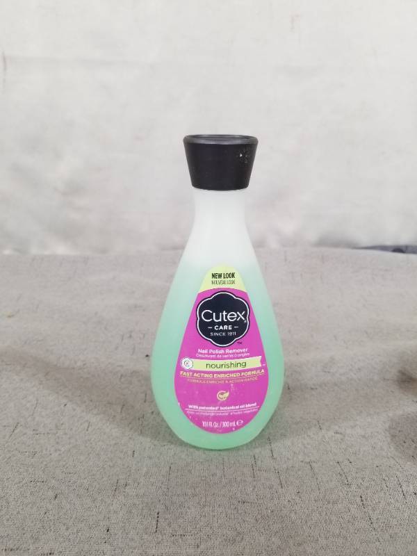 Discover the Revlon Cutex Nail Polish Remover Nourishing, a reliable and  nourishing solution for effectively removing nail… | Instagram