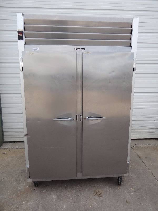 lot 595 image: Traulsen (2) Door Reach-In Freezer
