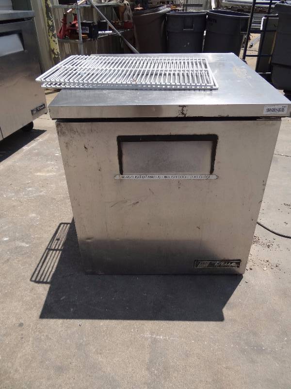 lot 605 image: True 27 Under Counter Refrigerator